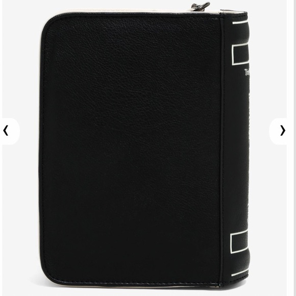 NIGHTMARE BEFORE CHRISTMAS Book CROSSBODY BAG SET! - Picture 4 of 9